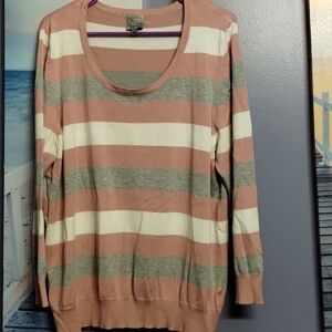 Women's sweater